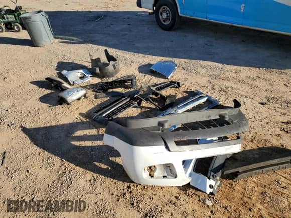 2008 Chevrolet Silverado 2500HD Work Truck with VIN 1GCHK29K08E176087, listed as a Copart auction lot 86707775 with Not provided miles and Salvage title. Bid and sale history available at DreamBid. Image 12.