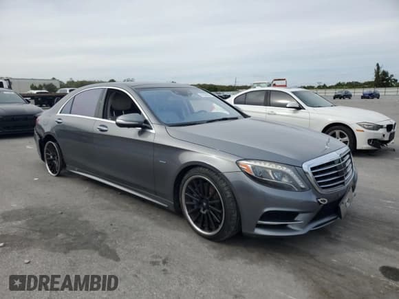 ✅ 2017 Mercedes-Benz S 550e • VIN: WDDUG6DB3HA294176 • Lot: 91639555. Listed on Copart with 145,750 mi. Free auction sales archive from the USA and detailed vehicle history report at DreamBid. Image 4.