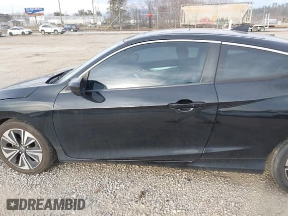 ✅ 2016 Honda Civic EX-L • VIN: 2HGFC3B70GH350393 • Лот: 41466495. Опубликован ранее на IAAI с пробегом 135 892 миль. Бесплатный доступ к архиву аукционных продаж из США и подробный отчёт об истории автомобиля на DreamBid. Изображение 14.