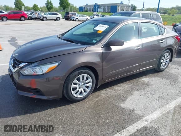 ✅ 2016 Nissan Altima S • VIN: 1N4AL3AP5GC114339 • Лот: 42080148. Опубликован ранее на IAAI с пробегом 141 247 миль. Бесплатный доступ к архиву аукционных продаж из США и подробный отчёт об истории автомобиля на DreamBid. Изображение 2.