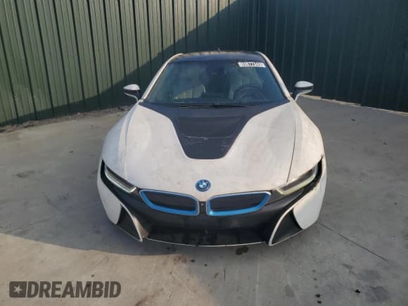 ✅ 2015 BMW i8 • VIN: WBY2Z2C55FV391660 • Lot: 69877345. Wystawiony na Copart z przebiegiem 74 907 mil. Bezpłatny archiwum sprzedaży aukcyjnych z USA i szczegółowy raport historii pojazdu na DreamBid. Zdjęcie 5.