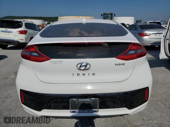 ✅ 2018 Hyundai Ioniq SEL • VIN: KMHC75LC6JU077568 • Лот: 56843214. Опубликован ранее на Copart с пробегом 121 270 миль. Бесплатный доступ к архиву аукционных продаж из США и подробный отчёт об истории автомобиля на DreamBid. Изображение 6.