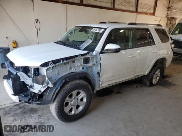 ✅ 2024 Toyota 4Runner SR5 • VIN: JTEEU5JR4R5316792 • Лот: 66452095. Опубликован ранее на Copart с пробегом 12 883 миль. Бесплатный доступ к архиву аукционных продаж из США и подробный отчёт об истории автомобиля на DreamBid. Изображение 1.