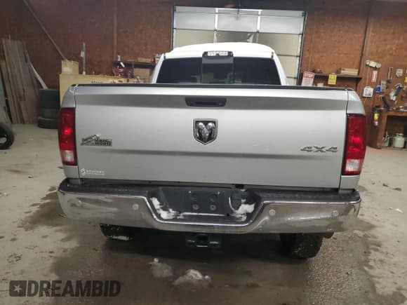✅ 2018 Ram 2500 SLT • VIN: 3C6UR5DL2JG411753 • Лот: 87439024. Опубликован ранее на Copart с пробегом Не указан. Бесплатный доступ к архиву аукционных продаж из США и подробный отчёт об истории автомобиля на DreamBid. Изображение 6.