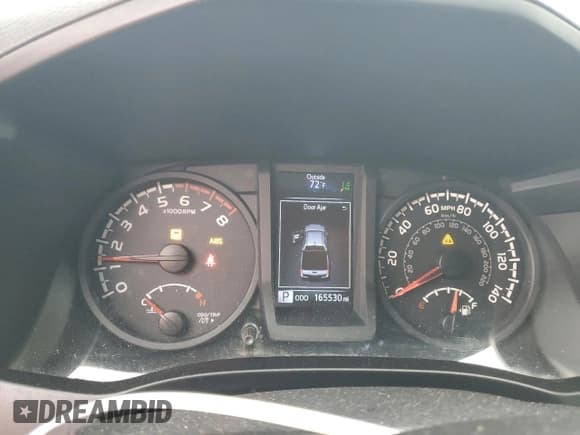 ✅ 2019 Toyota Tacoma SR • VIN: 5TFAX5GN5KX162795 • Лот: 83941785. Опубликован ранее на Copart с пробегом 165 530 миль. Бесплатный доступ к архиву аукционных продаж из США и подробный отчёт об истории автомобиля на DreamBid. Изображение 9.