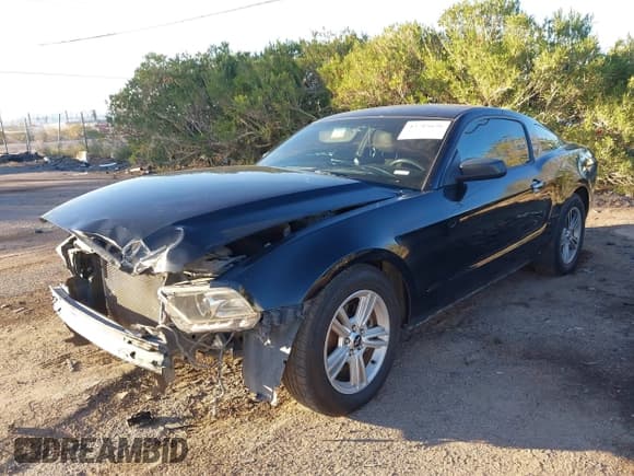 ✅ 2014 Ford Mustang V6 • VIN: 1ZVBP8AM4E5266052 • Лот: 43785626. Опубликован ранее на IAAI с пробегом 136 836 миль. Бесплатный доступ к архиву аукционных продаж из США и подробный отчёт об истории автомобиля на DreamBid. Изображение 6.