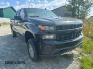✅ 2019 Chevrolet Silverado 1500 Custom • VIN: 1GCRYBEF2KZ317771 • Lot: 69050054. Wystawiony na Copart z przebiegiem 103 878 mil. Bezpłatny archiwum sprzedaży aukcyjnych z USA i szczegółowy raport historii pojazdu na DreamBid. Zdjęcie 4.