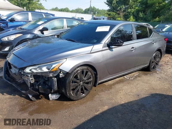 ✅ 2019 Nissan Altima SR • VIN: 1N4BL4CV2KC142274 • Лот: 42845249. Опубликован ранее на IAAI с пробегом 108 415 миль. Бесплатный доступ к архиву аукционных продаж из США и подробный отчёт об истории автомобиля на DreamBid. Изображение 17.