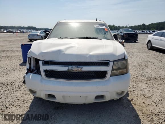 ✅ 2009 Chevrolet Suburban LS • VIN: 1GNFC16J69R200503 • Лот: 61926495. Опубликован ранее на Copart с пробегом 360 653 миль. Бесплатный доступ к архиву аукционных продаж из США и подробный отчёт об истории автомобиля на DreamBid. Изображение 5.