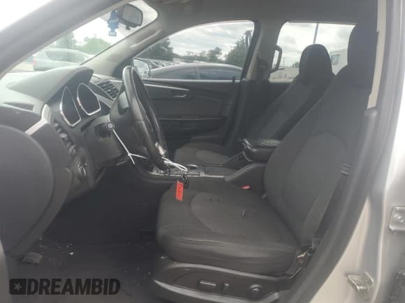 ✅ 2012 Chevrolet Traverse 1LT • VIN: 1GNKVGED5CJ369151 • Lot: 67578964. Wystawiony na Copart z przebiegiem 197 444 mil. Bezpłatny archiwum sprzedaży aukcyjnych z USA i szczegółowy raport historii pojazdu na DreamBid. Zdjęcie 7.