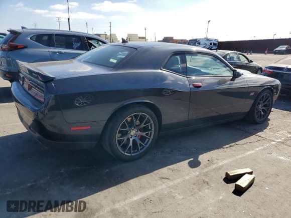 ✅ 2016 Dodge Challenger SRT 392 • VIN: 2C3CDZDJ1GH326392 • Lot: 91478375. Wystawiony na Copart z przebiegiem 37 721 mil. Bezpłatny archiwum sprzedaży aukcyjnych z USA i szczegółowy raport historii pojazdu na DreamBid. Zdjęcie 3.