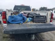 ✅ 2005 Chevrolet Silverado 2500HD LS • VIN: 1GCHK23265F915459 • Lot: 41829485. Wystawiony na IAAI z przebiegiem 109 464 mil. Bezpłatny archiwum sprzedaży aukcyjnych z USA i szczegółowy raport historii pojazdu na DreamBid. Zdjęcie 18.