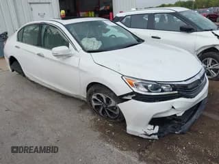✅ 2017 Honda Accord EX-L • VIN: 1HGCR2F88HA157648 • Lot: 43292040. Wystawiony na IAAI z przebiegiem 69 973 mil. Bezpłatny archiwum sprzedaży aukcyjnych z USA i szczegółowy raport historii pojazdu na DreamBid. Zdjęcie 1.
