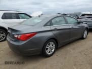 ✅ 2013 Hyundai Sonata GLS • VIN: 5NPEB4AC0DH682452 • Lot: 72818344. Listed on Copart with 51,226 mi. Free auction sales archive from the USA and detailed vehicle history report at DreamBid. Image 3.