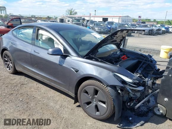 ✅ 2021 Tesla Model 3 Standard Range Plus • VIN: 5YJ3E1EA5MF920820 • Lot: 42295897. Wystawiony na IAAI z przebiegiem 86 421 mil. Bezpłatny archiwum sprzedaży aukcyjnych z USA i szczegółowy raport historii pojazdu na DreamBid. Zdjęcie 1.