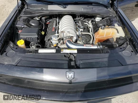 ✅ 2010 Dodge Challenger SRT-8 • VIN: 2B3CJ7DW9AH161950 • Lot: 73996914. Wystawiony na Copart z przebiegiem 140 088 mil. Bezpłatny archiwum sprzedaży aukcyjnych z USA i szczegółowy raport historii pojazdu na DreamBid. Zdjęcie 11.