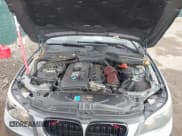 ✅ 2008 BMW 5 Series 535i • VIN: WBANW13588CN56503 • Lot: 43513526. Wystawiony na IAAI z przebiegiem 175 424 mil. Bezpłatny archiwum sprzedaży aukcyjnych z USA i szczegółowy raport historii pojazdu na DreamBid. Zdjęcie 10.