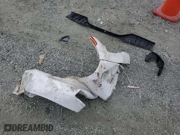 ✅ 2011 Toyota Tacoma • VIN: 5TFLU4EN5BX004763 • Lot: 82220995. Listed on Copart with 137,354 mi. Free auction sales archive from the USA and detailed vehicle history report at DreamBid. Image 12.