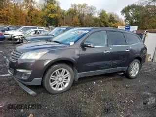 ✅ 2015 Chevrolet Traverse LT • VIN: 1GNKVGKDXFJ210618 • Лот: 90853775. Опубликован ранее на Copart с пробегом 111 679 миль. Бесплатный доступ к архиву аукционных продаж из США и подробный отчёт об истории автомобиля на DreamBid. Изображение 1.