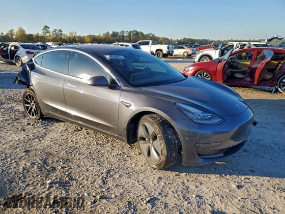 ✅ 2019 Tesla Model 3 Mid Range • VIN: 5YJ3E1EA8KF313520 • Lot: 95839855. Listed on Copart with 88,452 mi. Free auction sales archive from the USA and detailed vehicle history report at DreamBid. Image 4.