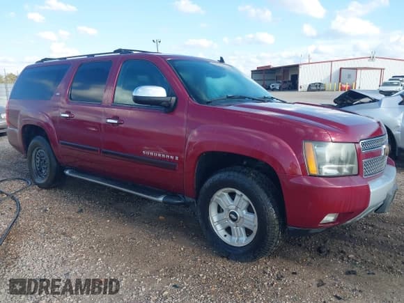 ✅ 2007 Chevrolet Suburban LT • VIN: 3GNFC16J87G263499 • Lot: 43705975. Listed on IAAI with Not provided. Free auction sales archive from the USA and detailed vehicle history report at DreamBid. Image 1.