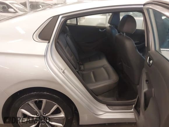 ✅ 2018 Hyundai Ioniq Limited • VIN: KMHC05LC0JU059992 • Лот: 43524179. Опубликован ранее на IAAI с пробегом 159 100 миль. Бесплатный доступ к архиву аукционных продаж из США и подробный отчёт об истории автомобиля на DreamBid. Изображение 8.