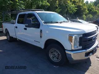 ✅ 2019 Ford F-250 XL • VIN: 1FT7W2AT1KEG30861 • Lot: 42451080. Listed on IAAI with 293,693 mi. Free auction sales archive from the USA and detailed vehicle history report at DreamBid. Image 1.