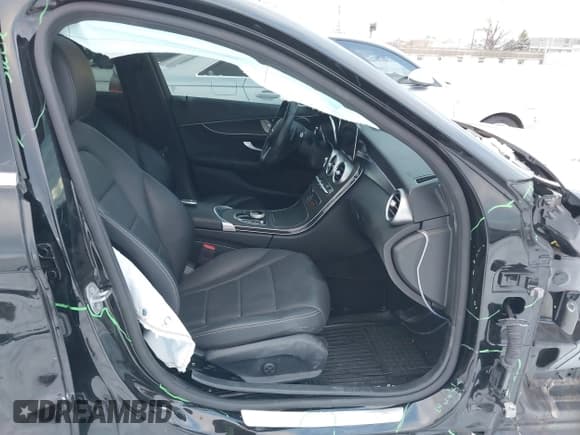 ✅ 2021 Mercedes-Benz C 300 • VIN: W1KWF8EB0MR640153 • Lot: 41164310. Listed on IAAI with 34,364 mi. Free auction sales archive from the USA and detailed vehicle history report at DreamBid. Image 5.