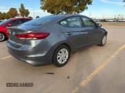 ✅ 2018 Hyundai Elantra SE • VIN: 5NPD74LF8JH350727 • Лот: 92305225. Опубликован ранее на Copart с пробегом 107 033 миль. Бесплатный доступ к архиву аукционных продаж из США и подробный отчёт об истории автомобиля на DreamBid. Изображение 4.