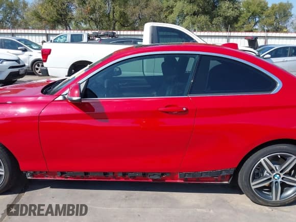 ✅ 2017 BMW 2 Series 230i • VIN: WBA2F9C59HV664568 • Lot: 43522114. Listed on IAAI with 18,084 mi. Free auction sales archive from the USA and detailed vehicle history report at DreamBid. Image 15.