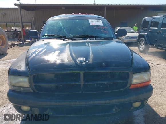 ✅ 2001 Dodge Dakota • VIN: 1B7FL26X71S298506 • Lot: 42078981. Wystawiony na IAAI z przebiegiem 193 818 mil. Bezpłatny archiwum sprzedaży aukcyjnych z USA i szczegółowy raport historii pojazdu na DreamBid. Zdjęcie 6.