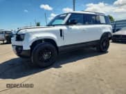 ✅ 2025 Land Rover Defender S • VIN: SALEJ7EX8S2383610 • Лот: 69180595. Опубликован ранее на Copart с пробегом 12 666 миль. Бесплатный доступ к архиву аукционных продаж из США и подробный отчёт об истории автомобиля на DreamBid. Изображение 1.