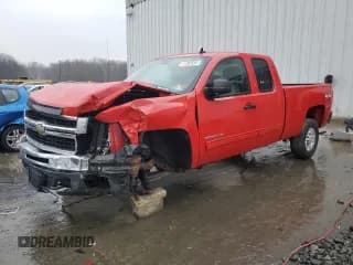 ✅ 2010 Chevrolet Silverado 2500HD LT • VIN: 1GC5KXBG5AZ272978 • Лот: 81802684. Опубликован ранее на Copart с пробегом 142 668 миль. Бесплатный доступ к архиву аукционных продаж из США и подробный отчёт об истории автомобиля на DreamBid. Изображение 1.