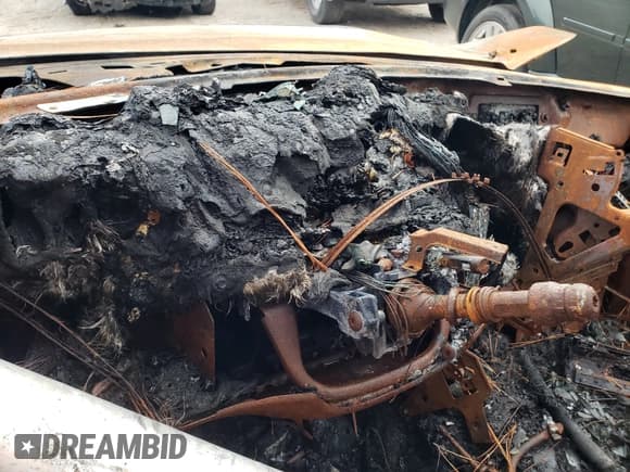 ✅ 1998 Ford Explorer XL • VIN: 1FMZU32E0WZA05947 • Lot: 84951225. Listed on Copart with Not provided. Free auction sales archive from the USA and detailed vehicle history report at DreamBid. Image 8.