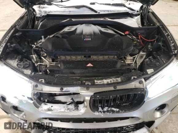 ✅ 2017 BMW X6 M • VIN: 5YMKW8C36H0U72198 • Lot: 47882275. Wystawiony na Copart z przebiegiem 95 211 mil. Bezpłatny archiwum sprzedaży aukcyjnych z USA i szczegółowy raport historii pojazdu na DreamBid. Zdjęcie 12.