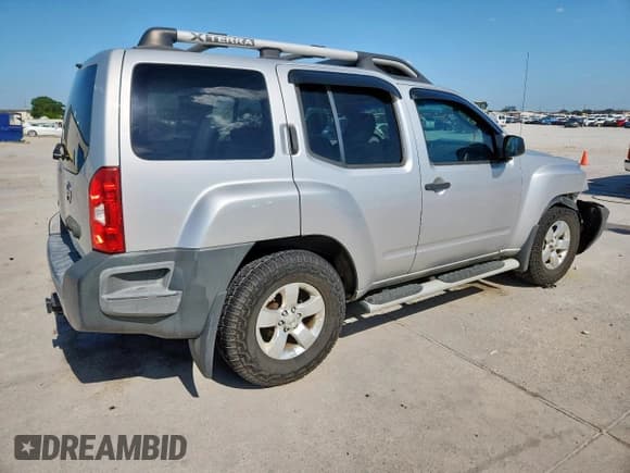 ✅ 2010 Nissan Xterra S • VIN: 5N1AN0NUXAC500423 • Lot: 61295215. Listed on Copart with 211,116 mi. Free auction sales archive from the USA and detailed vehicle history report at DreamBid. Image 3.