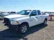 2024 Ram 1500 SLT z VIN 1C6RR7GG4RS129537, wystawiony jako IAAI lot #43035208 z przebiegiem 29 150 mil mil oraz . Historia ofert i sprzedaży dostępna na DreamBid. Obrazek 2.