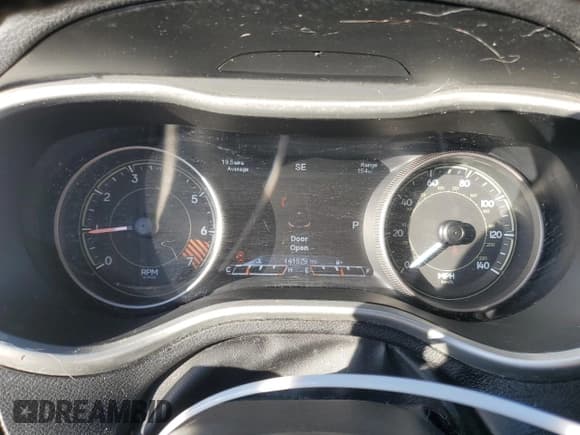 ✅ 2014 Jeep Cherokee Trailhawk • VIN: 1C4PJMBBXEW162594 • Lot: 89446585. Listed on Copart with 141,879 mi. Free auction sales archive from the USA and detailed vehicle history report at DreamBid. Image 9.