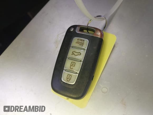 ✅ 2009 Hyundai Genesis • VIN: KMHGC46E69U046515 • Lot: 43634289. Wystawiony na IAAI z przebiegiem 195 447 mil. Bezpłatny archiwum sprzedaży aukcyjnych z USA i szczegółowy raport historii pojazdu na DreamBid. Zdjęcie 11.