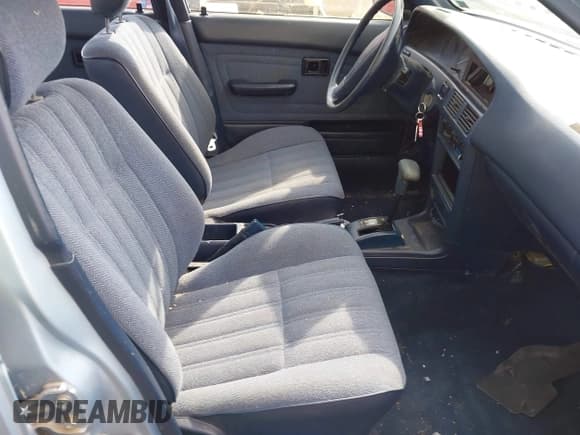 ✅ 1989 Toyota Corolla • VIN: 1NXAE92E3KZ056489 • Lot: 43050822. Wystawiony na IAAI z przebiegiem 77 045 mil. Bezpłatny archiwum sprzedaży aukcyjnych z USA i szczegółowy raport historii pojazdu na DreamBid. Zdjęcie 5.