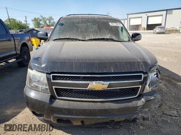 2013 Chevrolet Suburban LT with VIN 1GNSKJE79DR150003, listed as a Copart auction lot 80715615 with 164,810 mi miles and Salvage title. Bid and sale history available at DreamBid. Image 5.