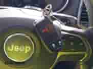 2020 Jeep Grand Cherokee Altitude z VIN 1C4RJEAG1LC245566, wystawiony jako IAAI lot #42699269 z przebiegiem 130 271 mil mil oraz . Historia ofert i sprzedaży dostępna na DreamBid. Obrazek 11.