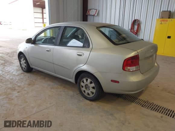 2005 Chevrolet Aveo SVM z VIN KL1TD52625B376542, wystawiony jako IAAI lot #41076894 z przebiegiem 197 578 mil mil oraz . Historia ofert i sprzedaży dostępna na DreamBid. Obrazek 3.