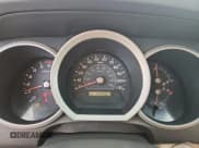 ✅ 2007 Toyota 4Runner SR5 • VIN: JTEBU14R478104722 • Lot: 84819175. Wystawiony na Copart z przebiegiem 298 587 mil. Bezpłatny archiwum sprzedaży aukcyjnych z USA i szczegółowy raport historii pojazdu na DreamBid. Zdjęcie 9.