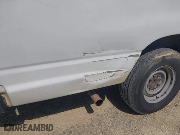 ✅ 2013 Ford Econoline Cargo Commercial • VIN: 1FTNS2EL4DDA68699 • Лот: 41945419. Опубликован ранее на IAAI с пробегом 193 575 миль. Бесплатный доступ к архиву аукционных продаж из США и подробный отчёт об истории автомобиля на DreamBid. Изображение 12.