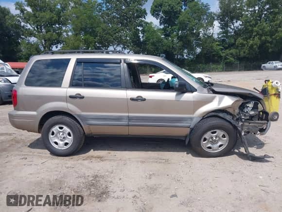 2004 Honda Pilot LX with VIN 2HKYF181X4H539819, listed as a IAAI auction lot 42947393 with 241,204 mi miles and . Bid and sale history available at DreamBid. Image 13.