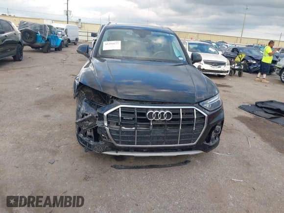 ✅ 2023 Audi Q5 Premium Plus • VIN: WA1BBAFY0P2106589 • Lot: 43294277. Wystawiony na IAAI z przebiegiem 46 409 mil. Bezpłatny archiwum sprzedaży aukcyjnych z USA i szczegółowy raport historii pojazdu na DreamBid. Zdjęcie 6.