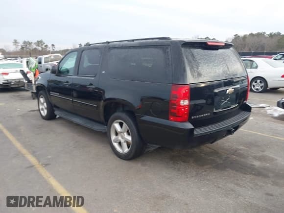 ✅ 2008 Chevrolet Suburban LTZ • VIN: 1GNFC16048J195872 • Лот: 41389825. Опубликован ранее на IAAI с пробегом 207 421 миль. Бесплатный доступ к архиву аукционных продаж из США и подробный отчёт об истории автомобиля на DreamBid. Изображение 3.