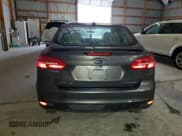 ✅ 2018 Ford Focus Titanium • VIN: 1FADP3J21JL316897 • Lot: 90242585. Wystawiony na Copart z przebiegiem 132 305 mil. Bezpłatny archiwum sprzedaży aukcyjnych z USA i szczegółowy raport historii pojazdu na DreamBid. Zdjęcie 6.