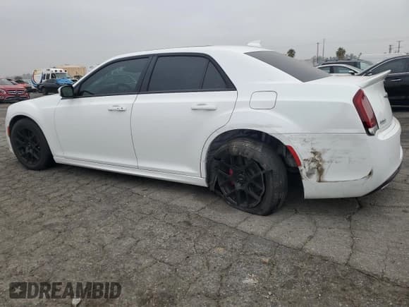 ✅ 2018 Chrysler 300 S • VIN: 2C3CCABG9JH244526 • Lot: 60982375. Listed on Copart with 137,259 mi. Free auction sales archive from the USA and detailed vehicle history report at DreamBid. Image 2.